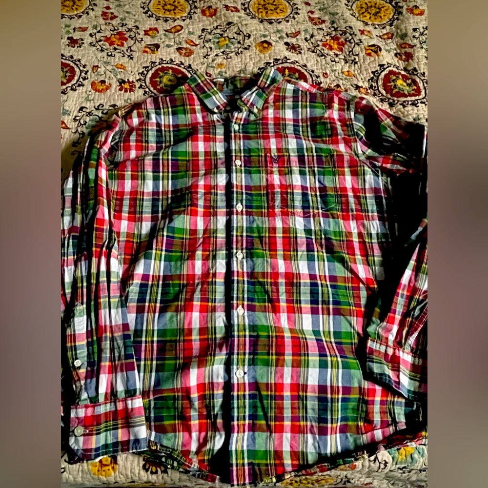 American Eagle Plaid Button Down Shirt
